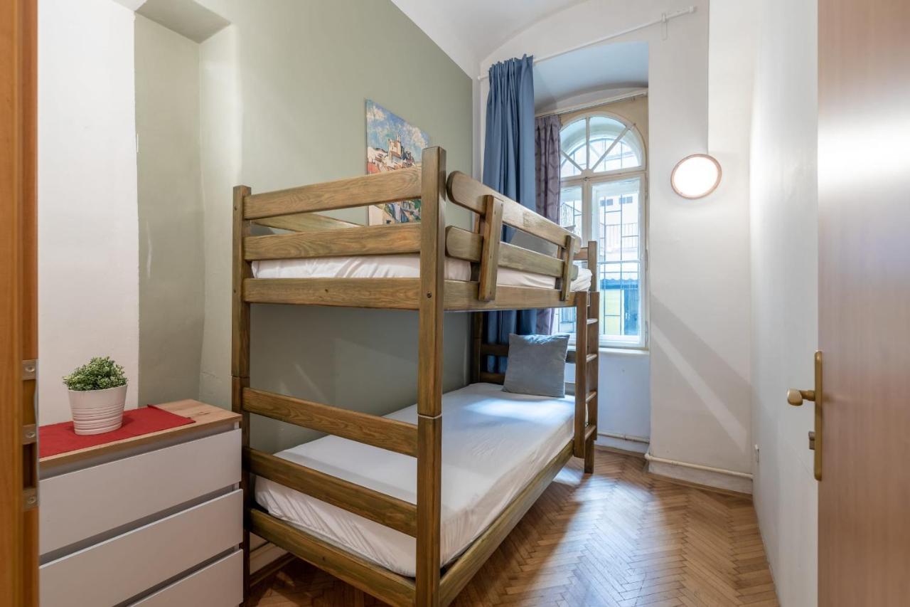 Spacious 3 Bedroom Apartment In The Heart Of Praha Eksteriør bilde