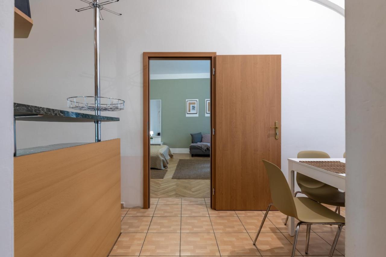 Spacious 3 Bedroom Apartment In The Heart Of Praha Eksteriør bilde