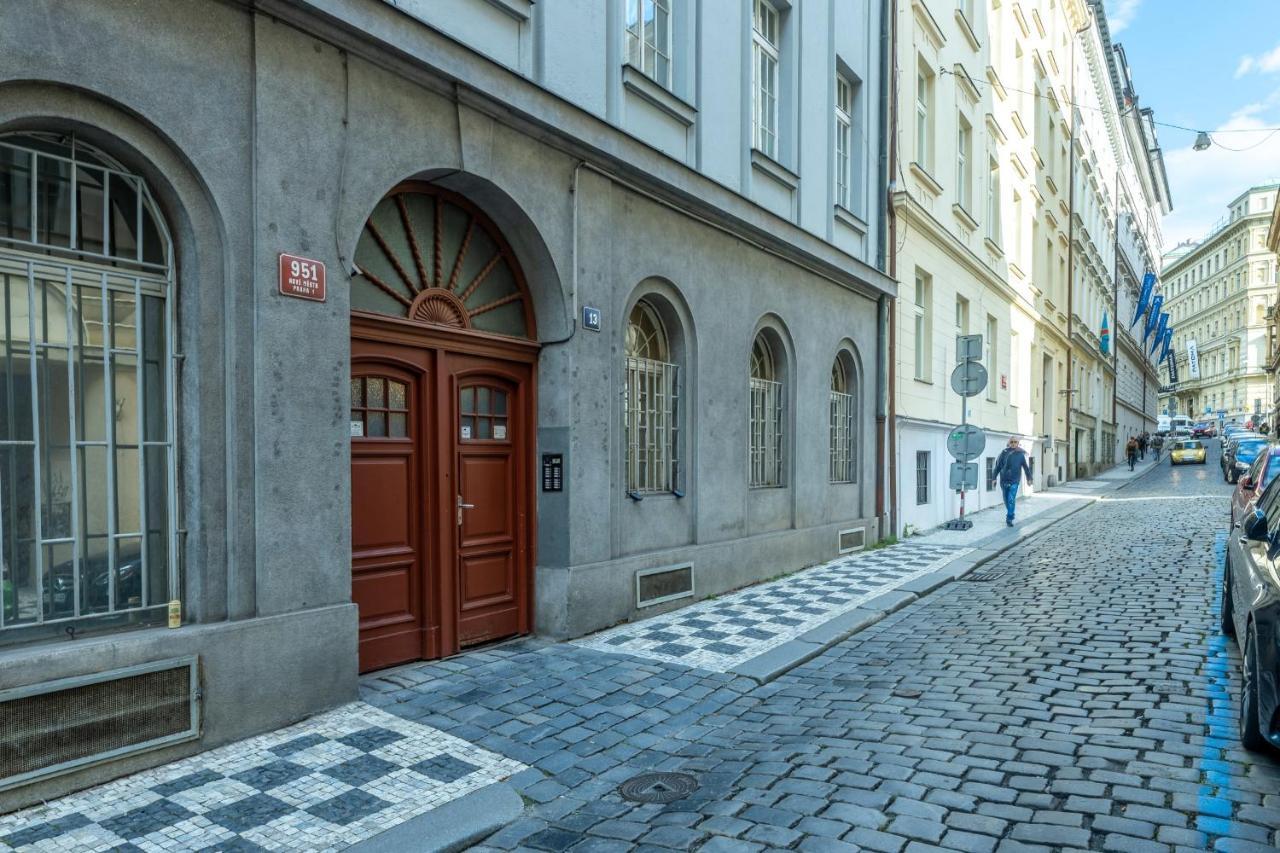 Spacious 3 Bedroom Apartment In The Heart Of Praha Eksteriør bilde